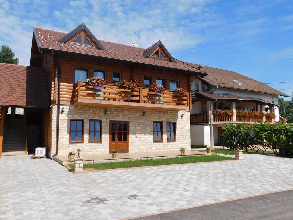 Guesthouse Sara Grabovac  Exterior foto